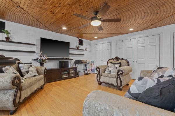 1401 Apache Street Arlington TX 76012