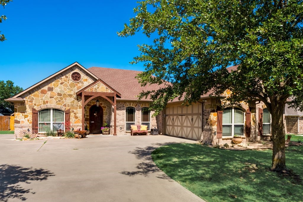 2408 Sleepy Hollow Road Ennis TX 75119