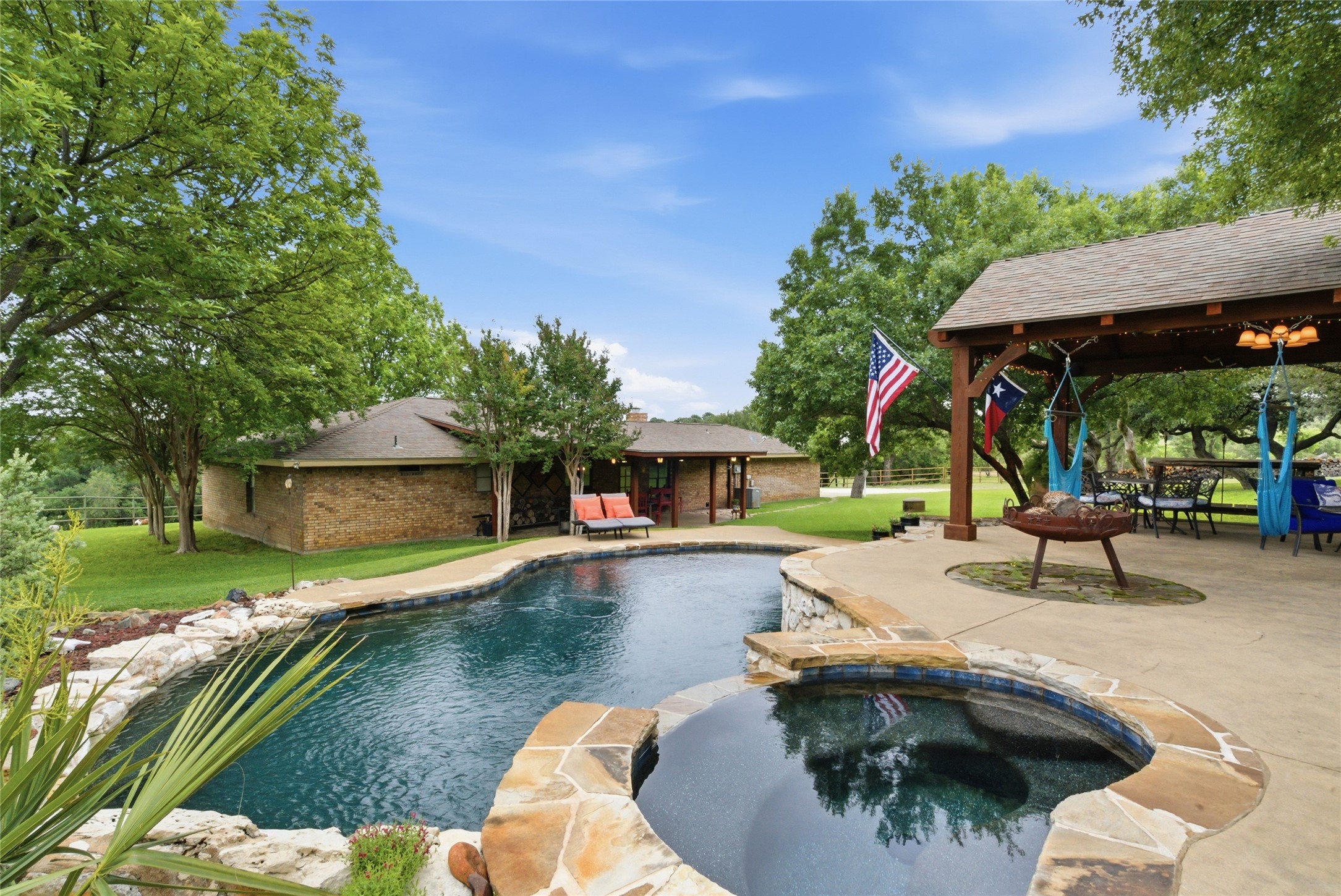 1973 County Road 513 Stephenville TX 76401