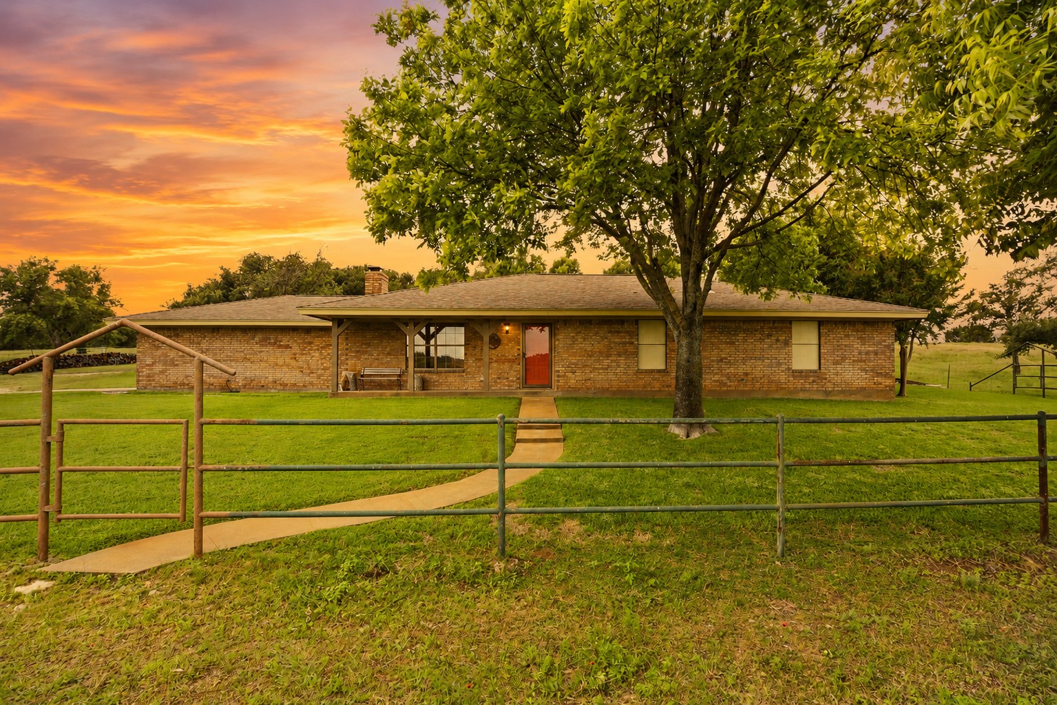 1973 County Road 513 Stephenville TX 76401