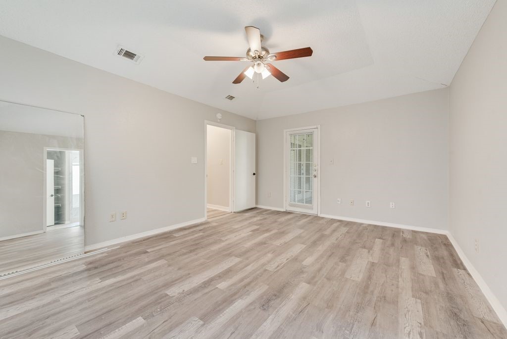 443 Dinalynn Street Mesquite TX 75149