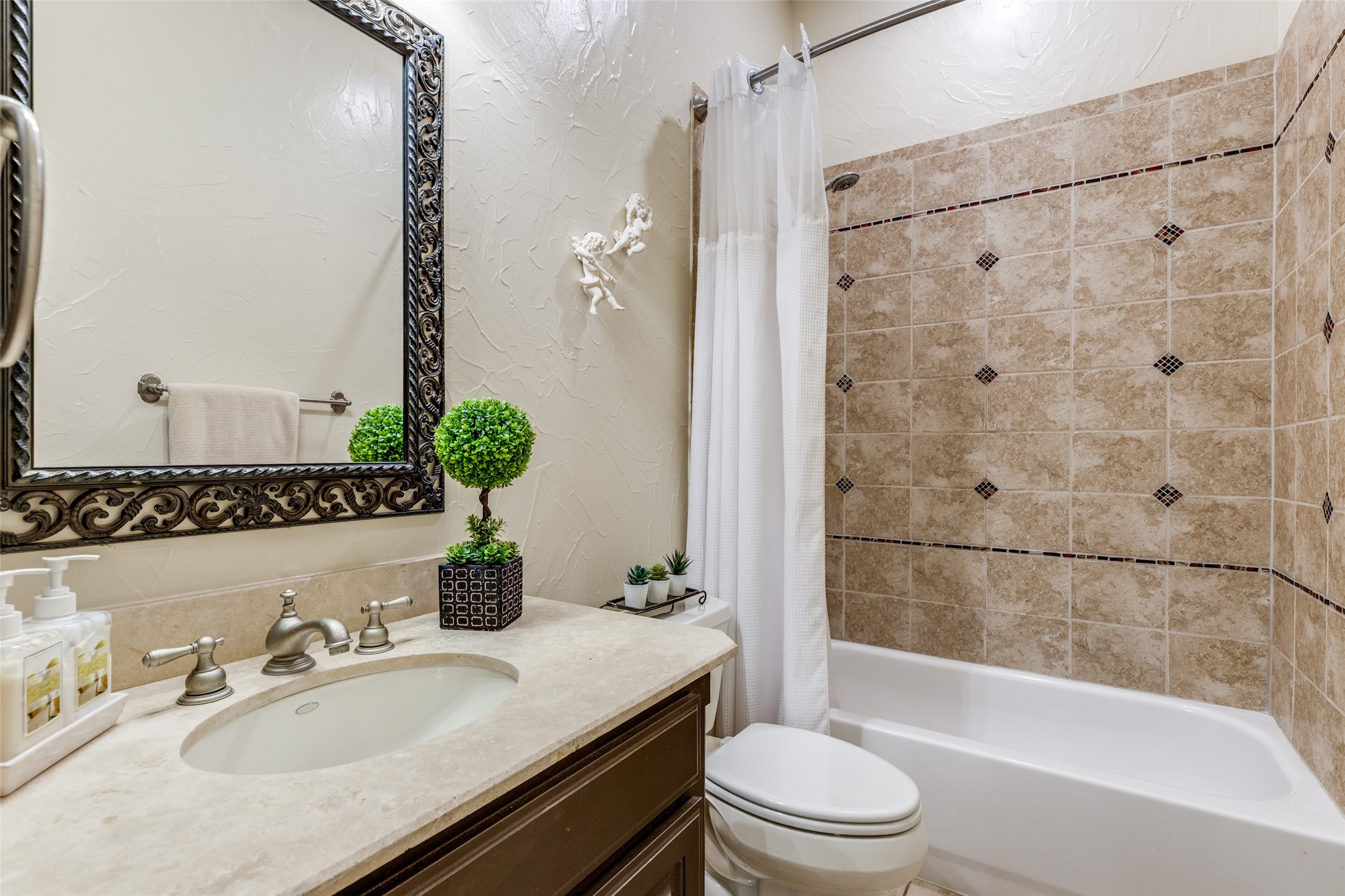 1709 Woodsboro Court Allen TX 75013