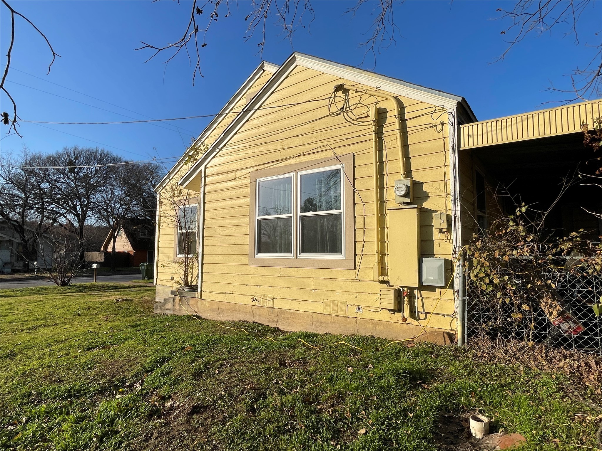 1702 NW 1st Avenue Mineral Wells TX 76067