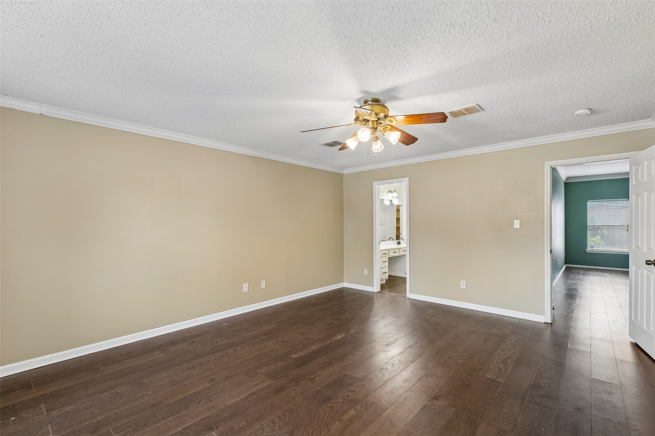 2308 Collington Drive Roanoke TX 76262