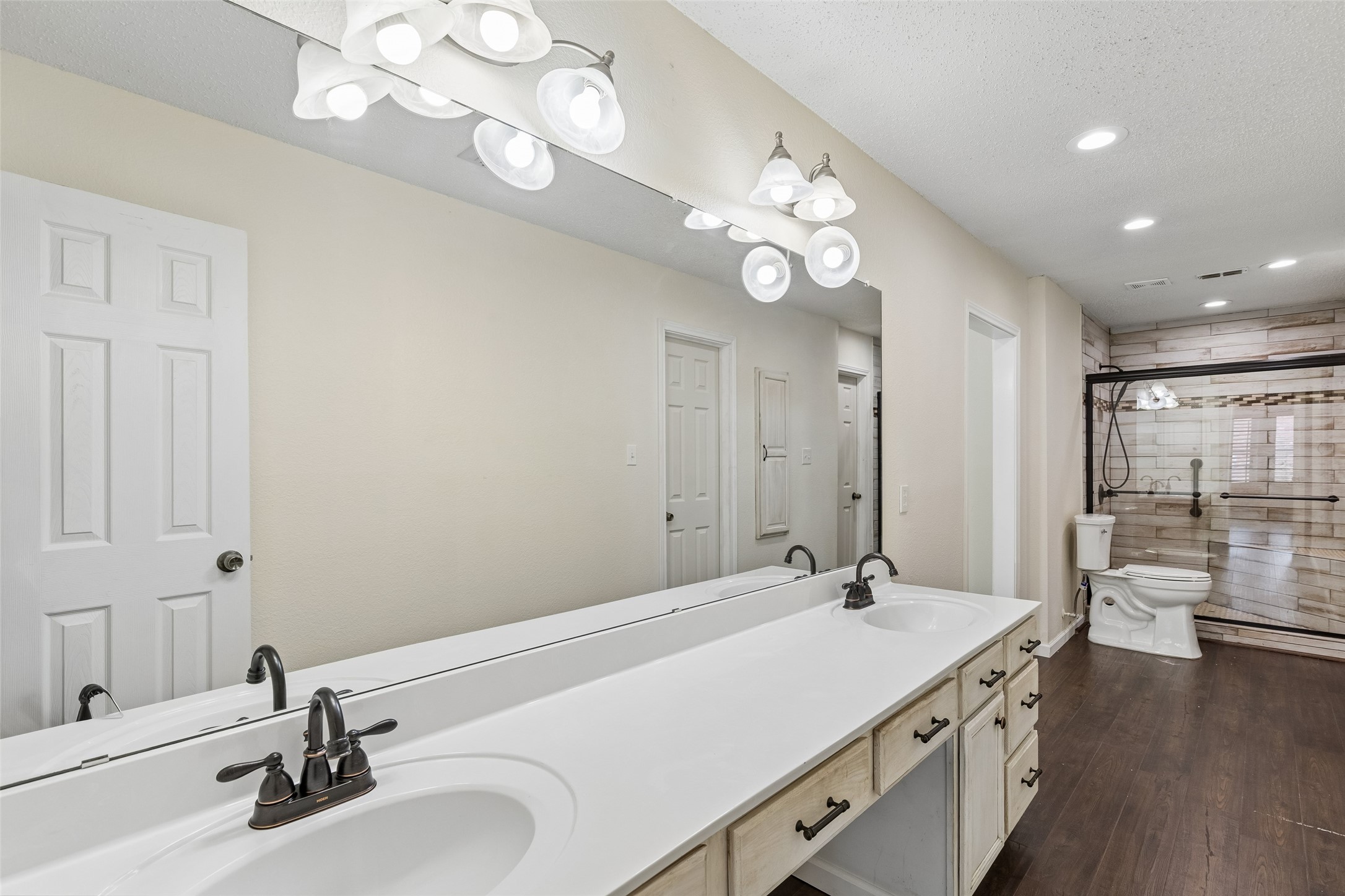 2308 Collington Drive Roanoke TX 76262