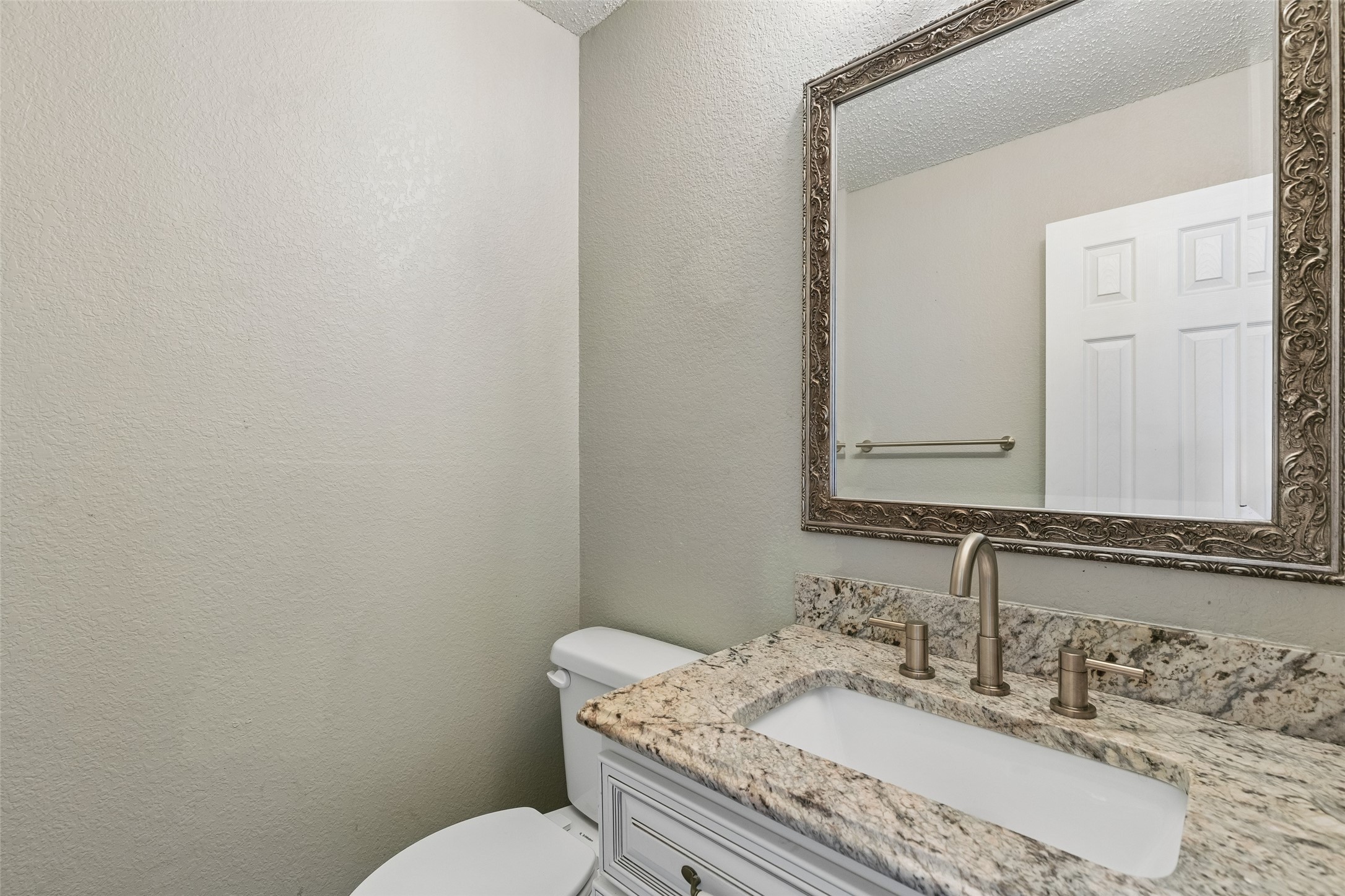 2308 Collington Drive Roanoke TX 76262