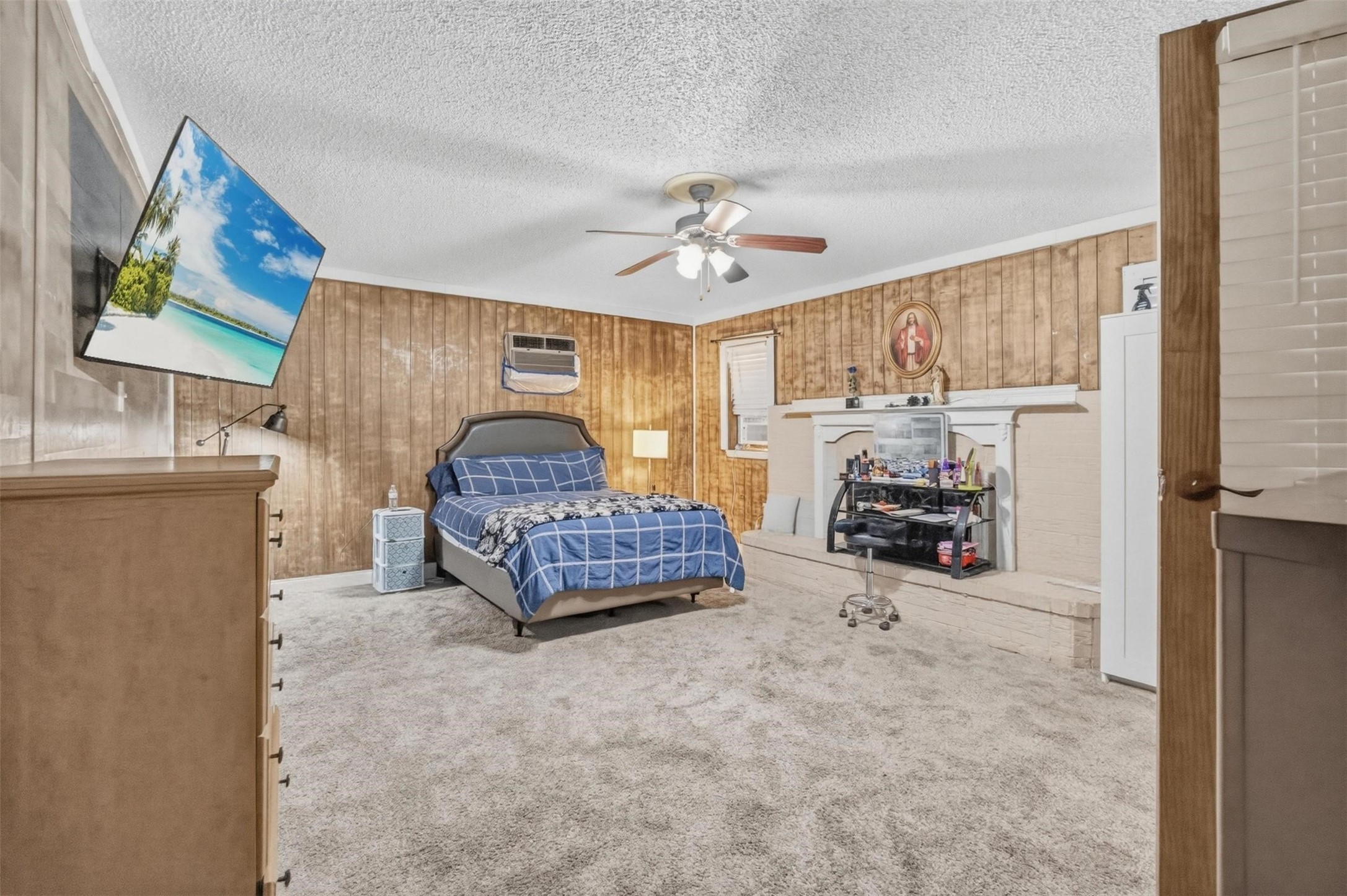 341 Blueberry Lane Grand Prairie TX 75052