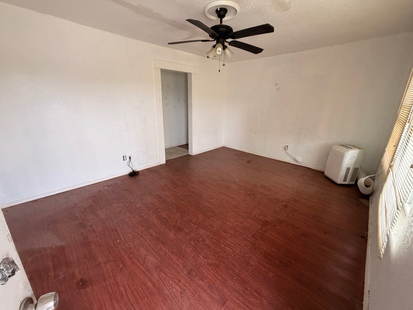 1720 E Arlington Avenue Fort Worth TX 76104
