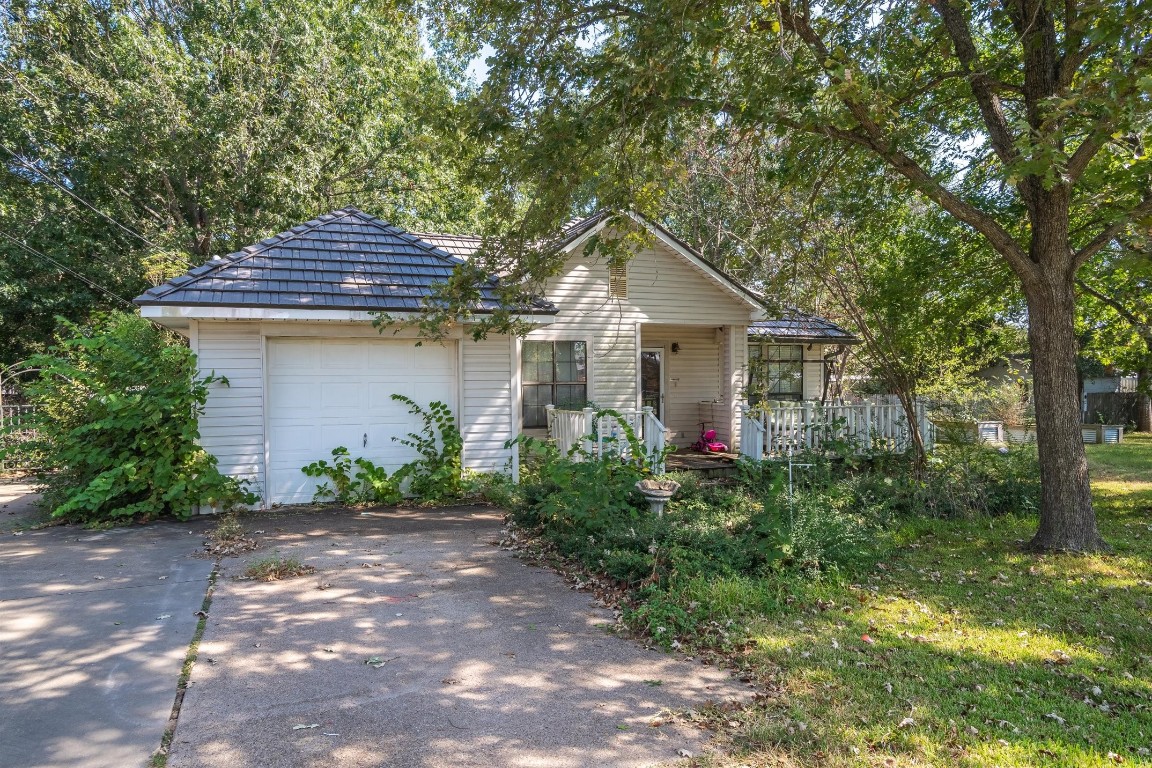 310 N Richardson Street Grand Saline TX 75140