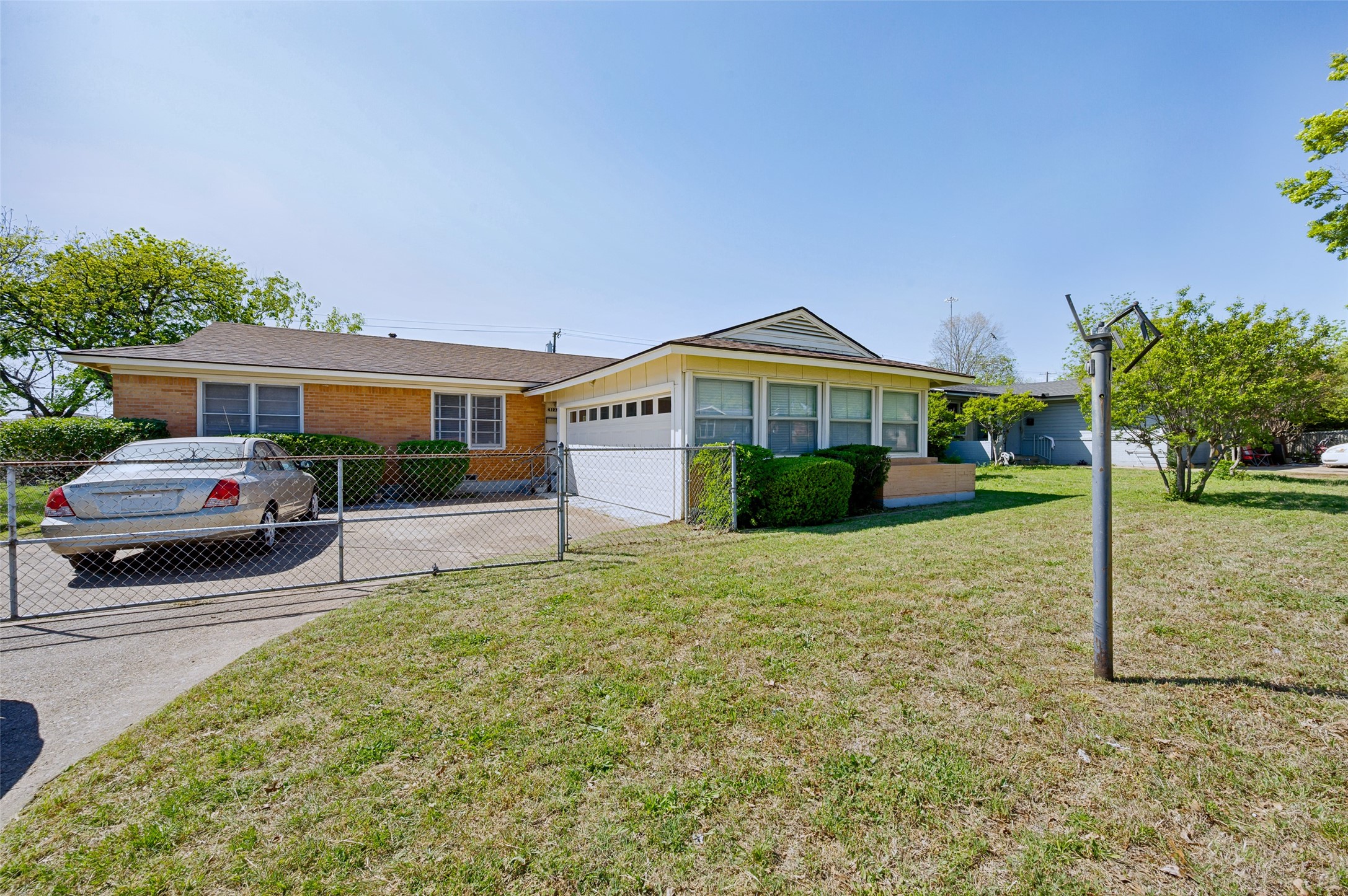 4123 Huckleberry Circle Dallas TX 75216