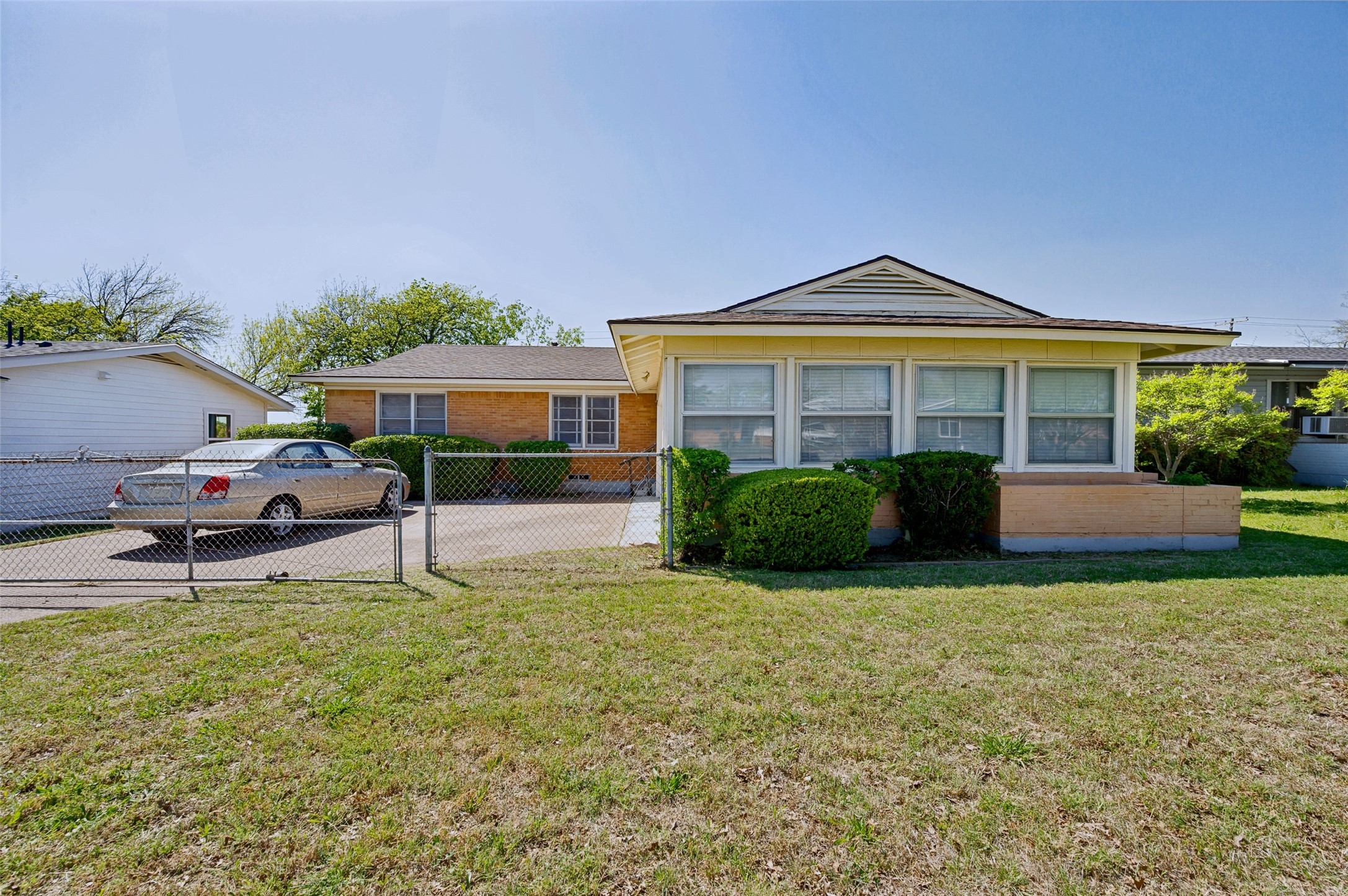 4123 Huckleberry Circle Dallas TX 75216