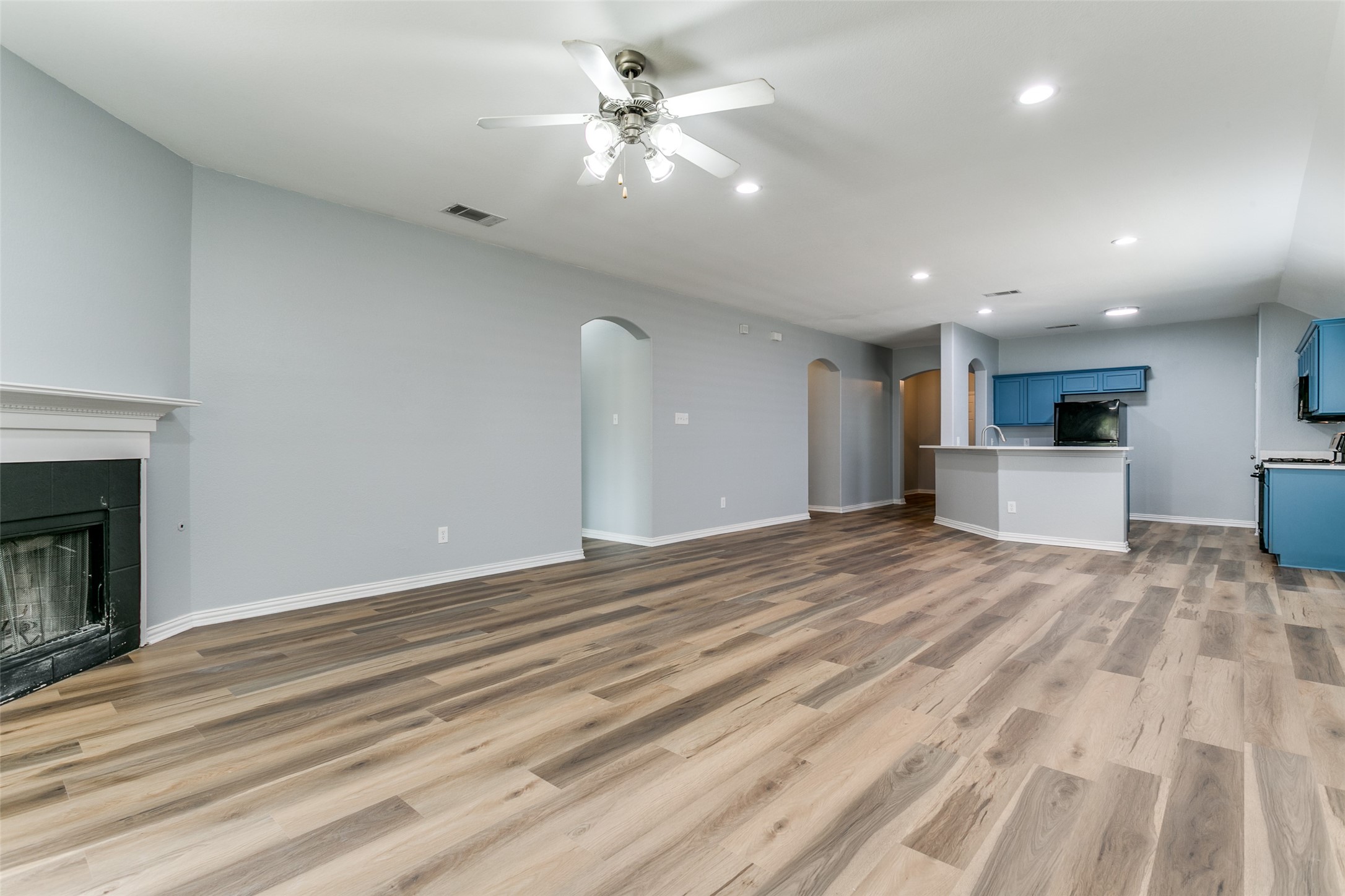 815 Creekside Drive Little Elm TX 75068