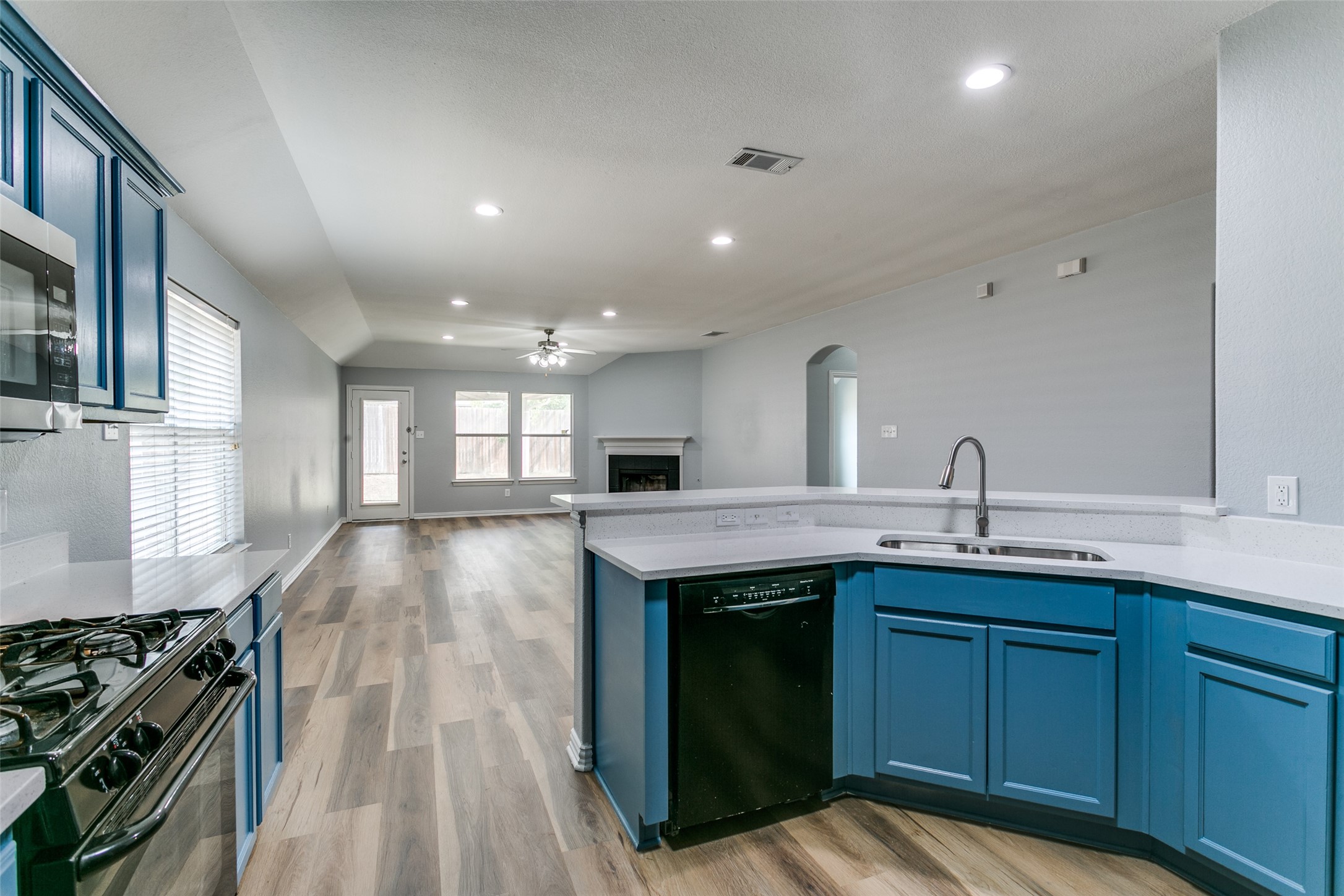 815 Creekside Drive Little Elm TX 75068