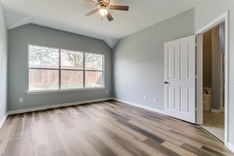 815 Creekside Drive Little Elm TX 75068