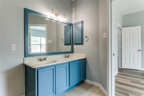 815 Creekside Drive Little Elm TX 75068