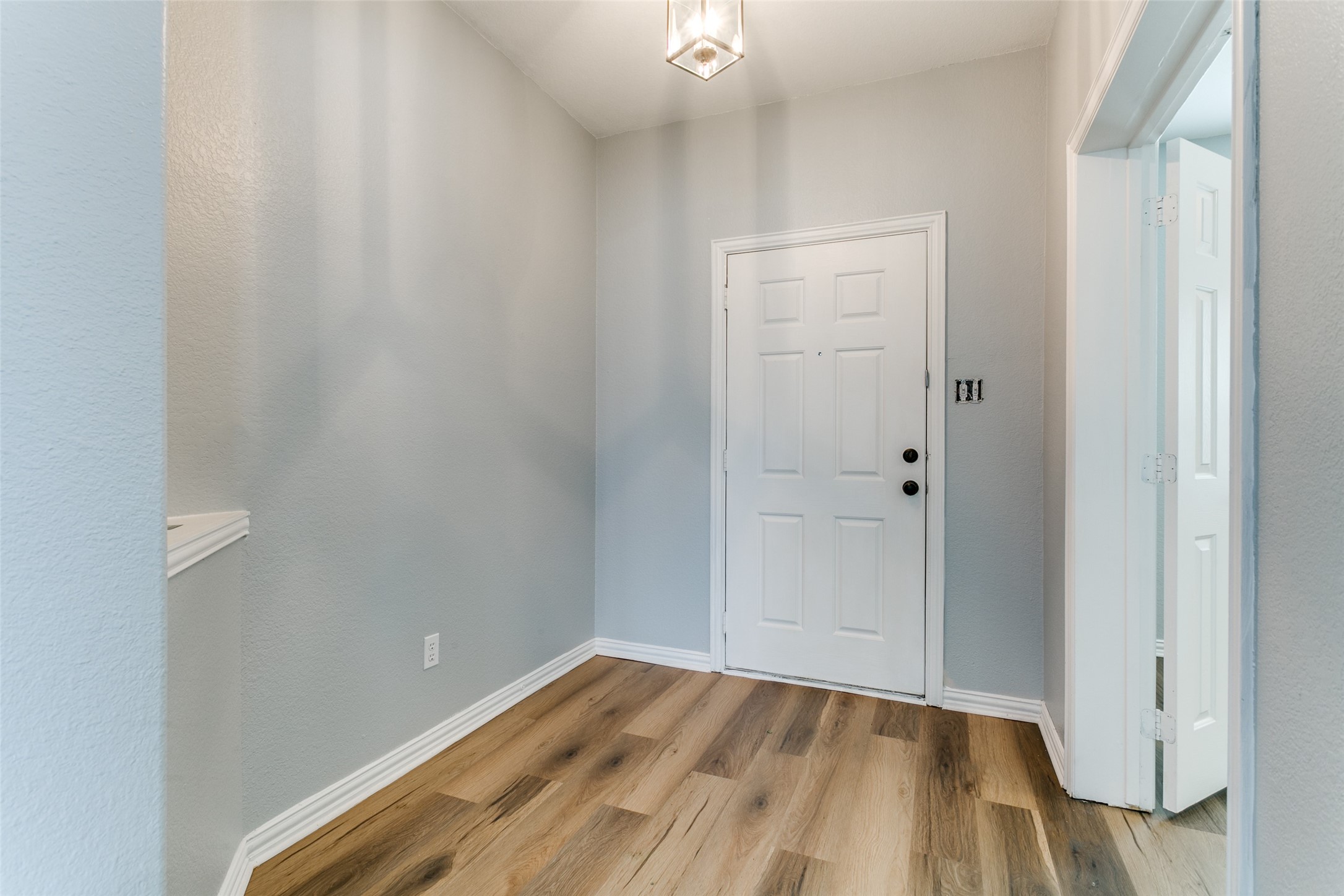 815 Creekside Drive Little Elm TX 75068