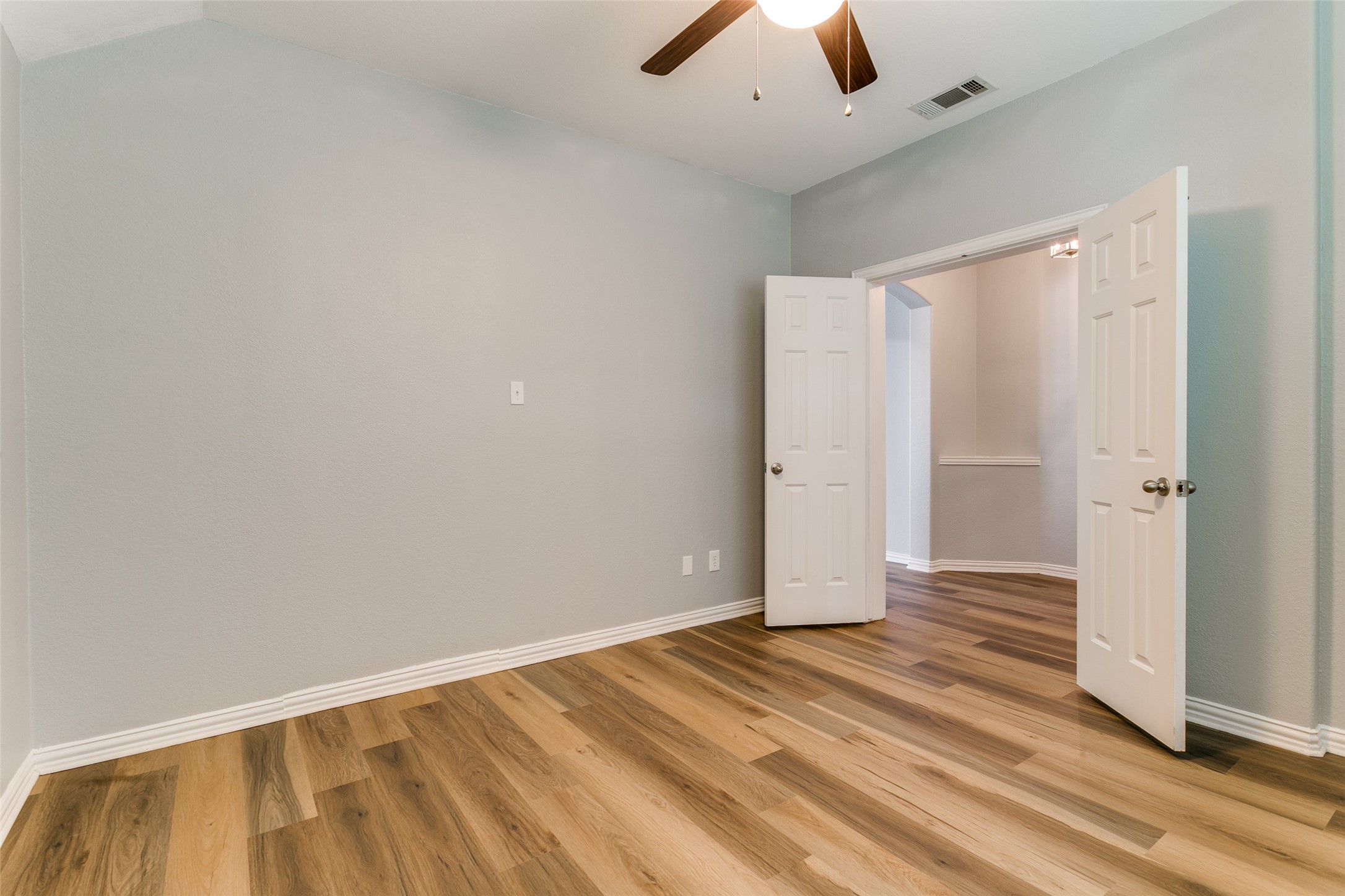 815 Creekside Drive Little Elm TX 75068