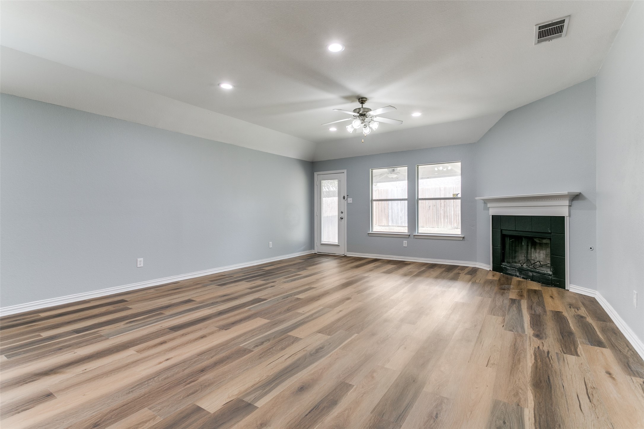 815 Creekside Drive Little Elm TX 75068