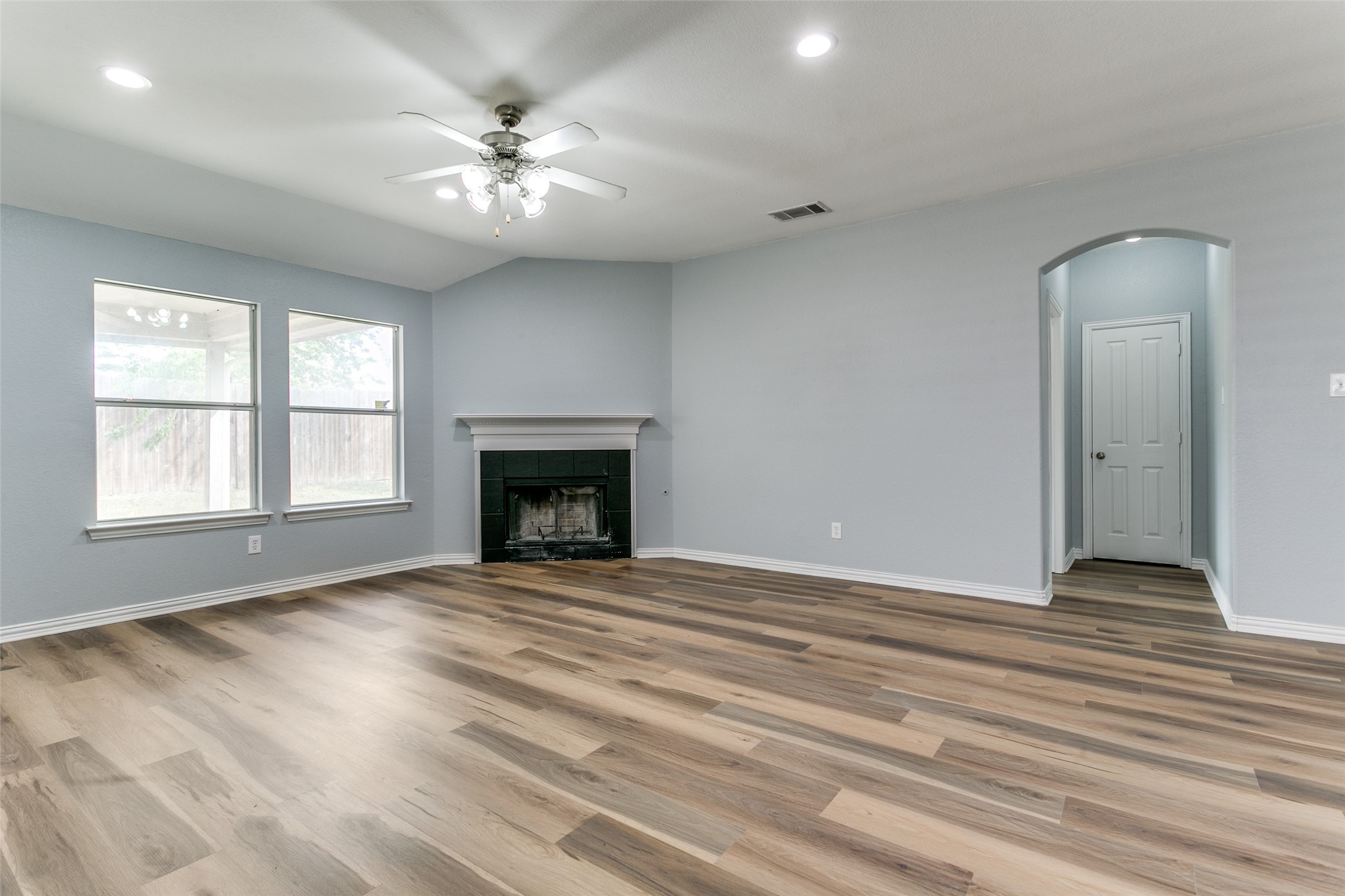 815 Creekside Drive Little Elm TX 75068