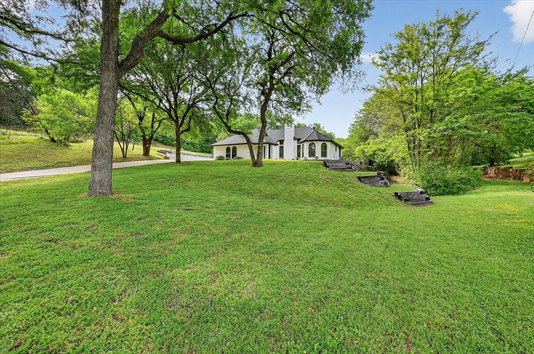 409 Willow Ridge Court Fort Worth TX 76103
