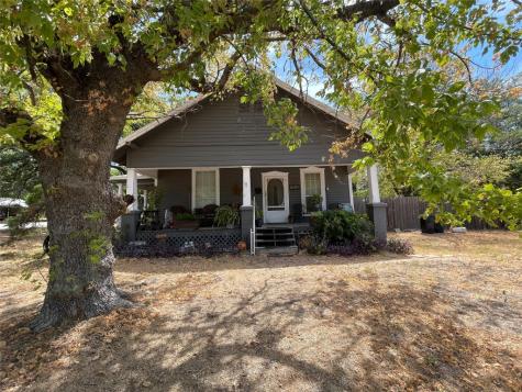 1012 N Elm Street Weatherford TX 76086