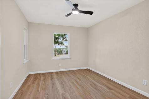 801 S Tennessee Street Mckinney TX 75069
