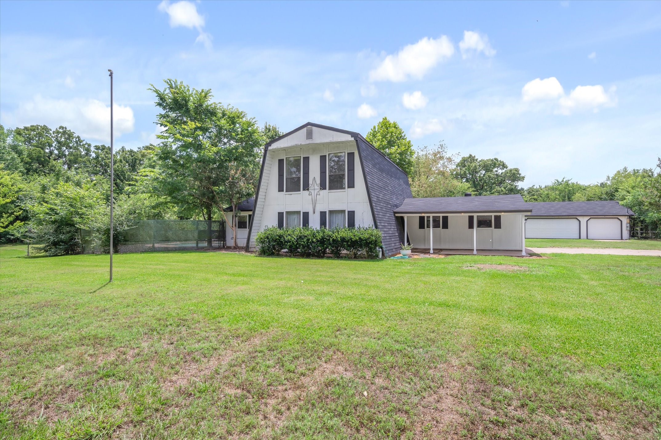 1003 Vz County Road 2128 Wills Point TX 75169