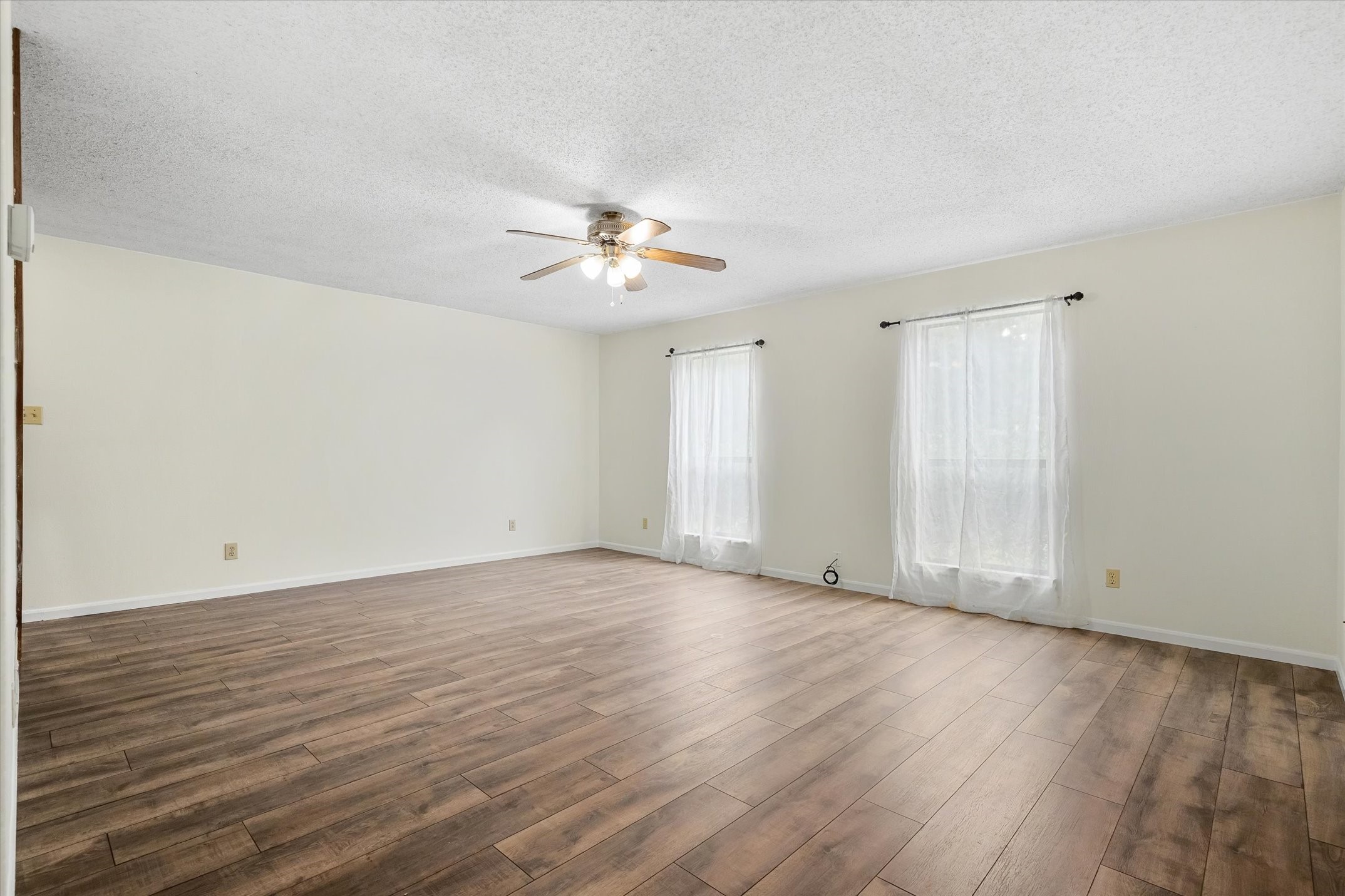 1003 Vz County Road 2128 Wills Point TX 75169