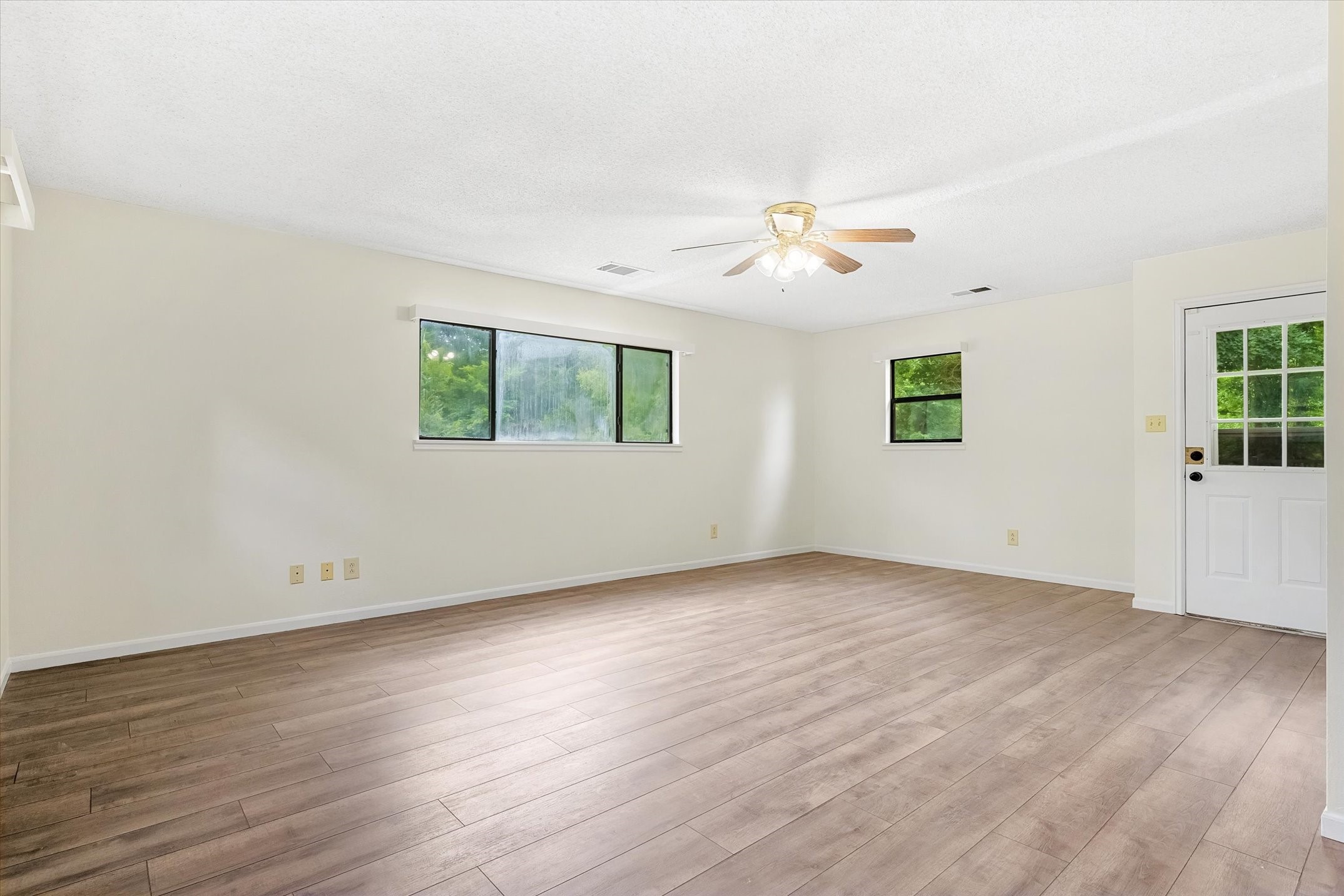 1003 Vz County Road 2128 Wills Point TX 75169