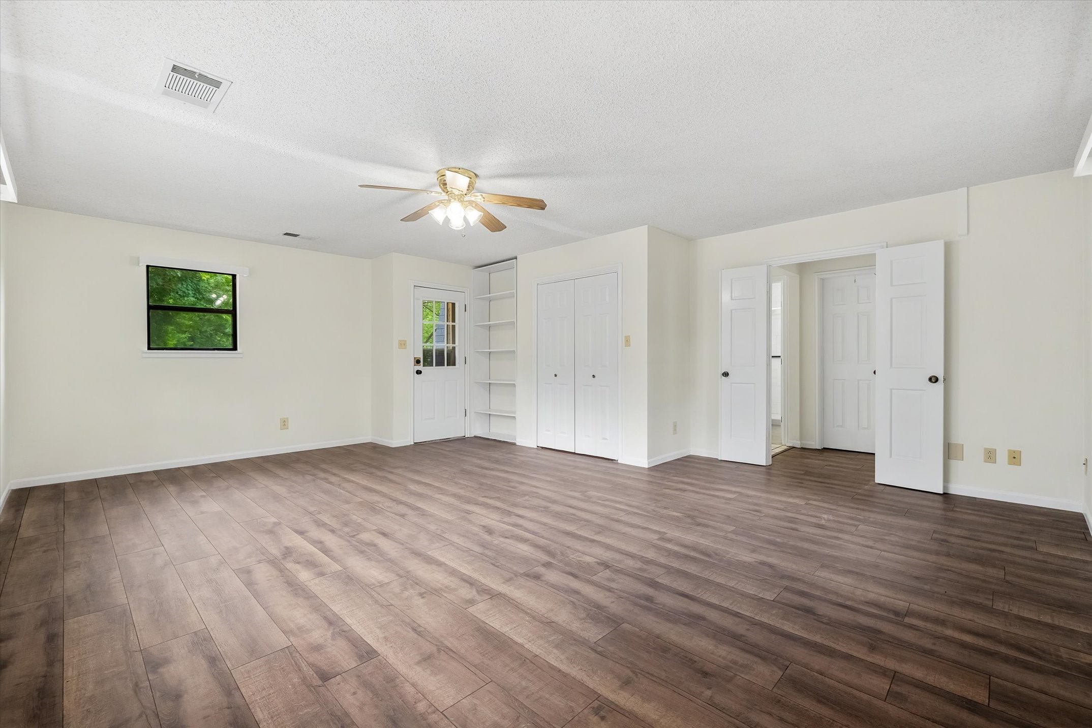 1003 Vz County Road 2128 Wills Point TX 75169