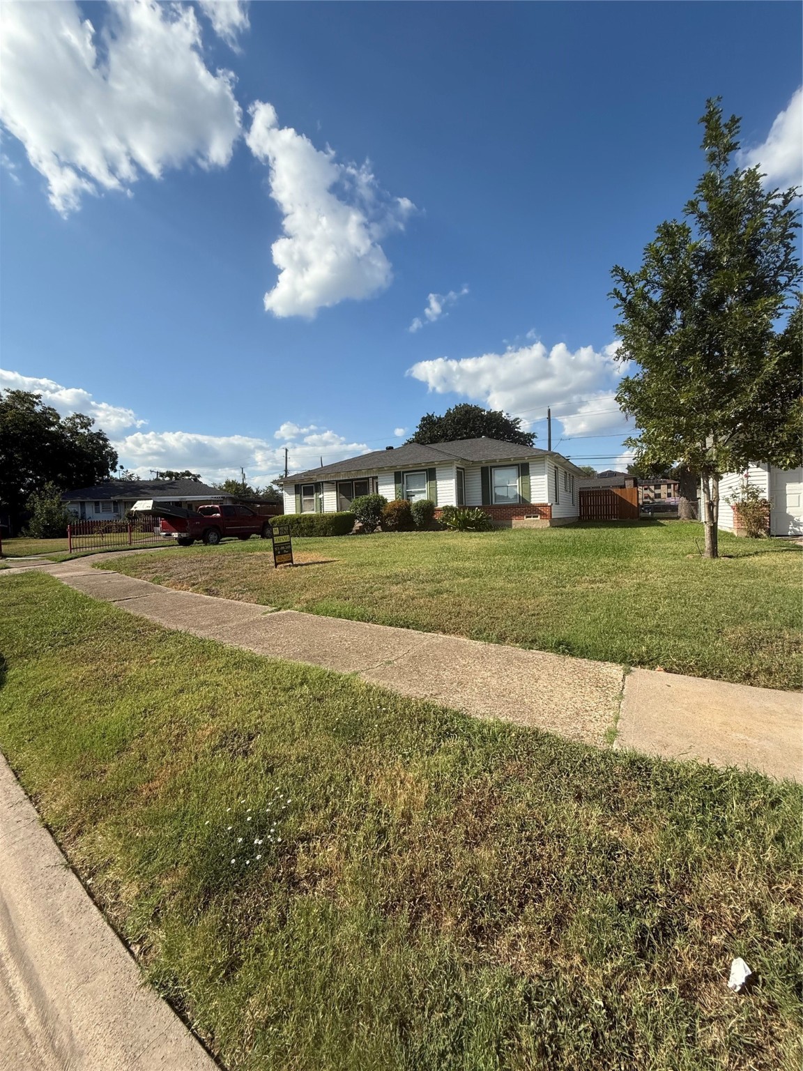 8133 Cavalier Circle Dallas TX 75227