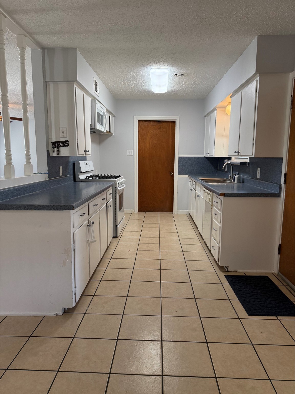 8133 Cavalier Circle Dallas TX 75227