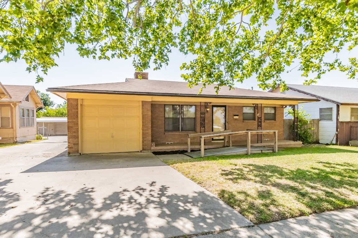 2116 Mckinley Avenue Fort Worth TX 76164