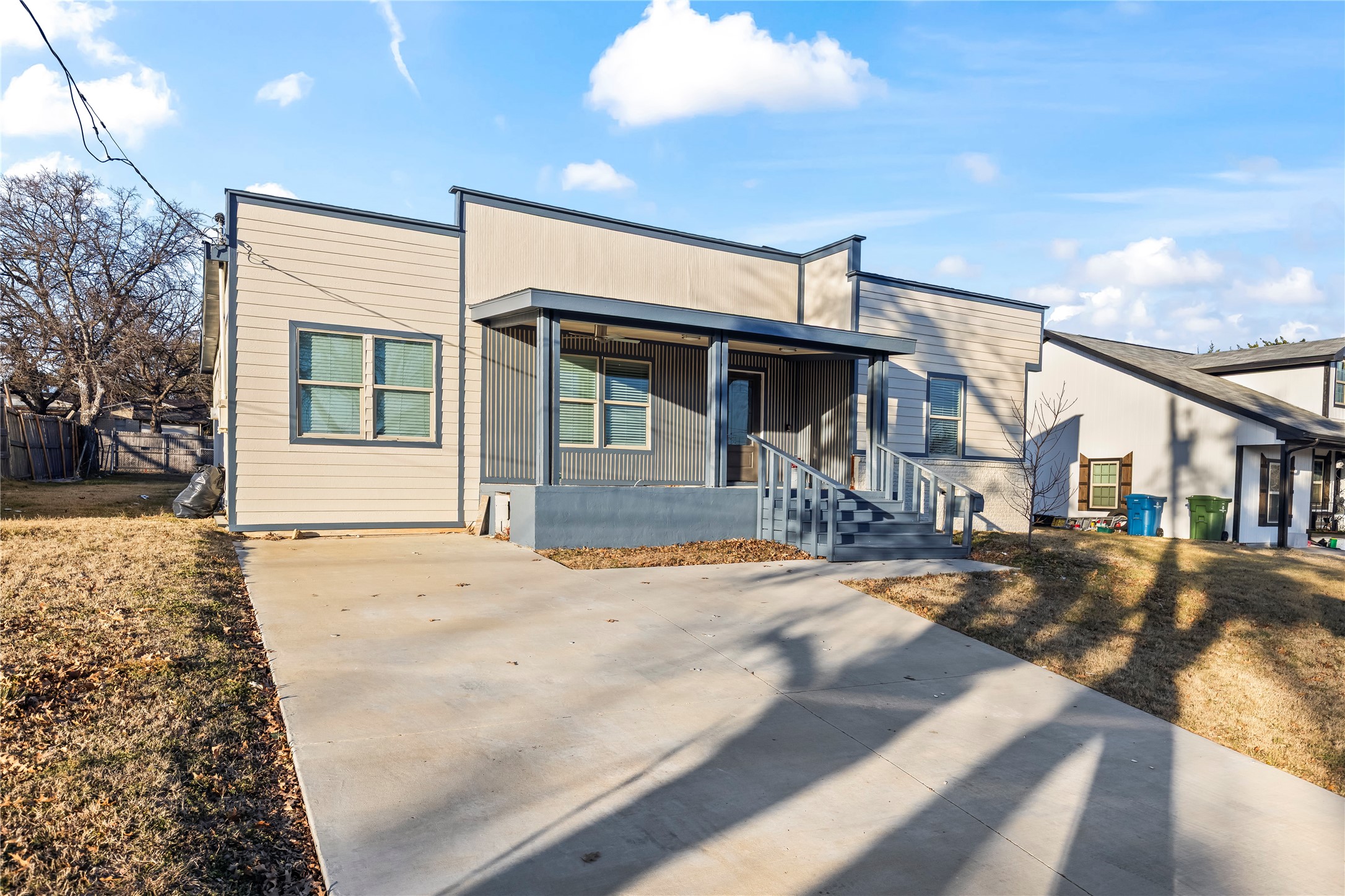 1207 E Russell Avenue Carrollton TX 75006