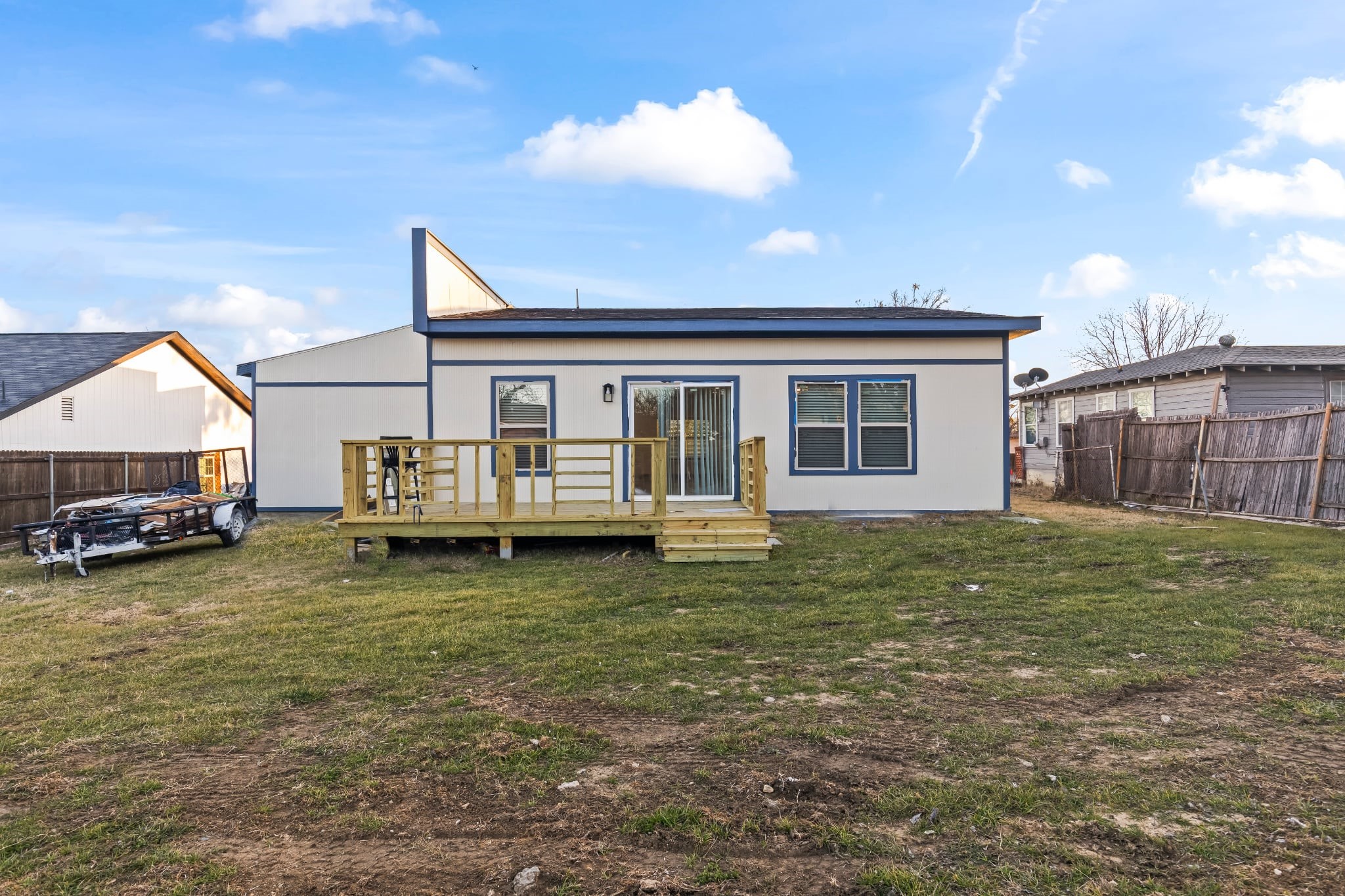 1207 E Russell Avenue Carrollton TX 75006