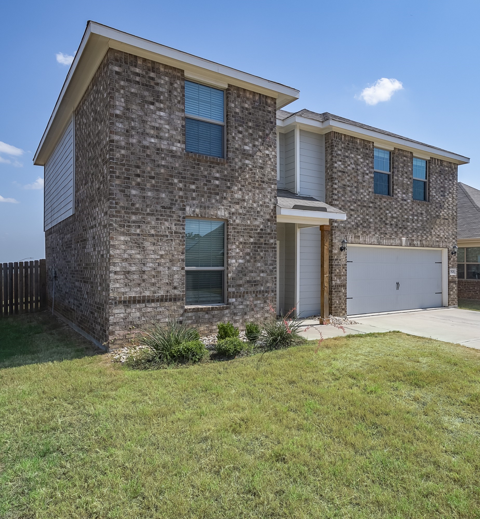 7525 Pleasant Oaks Street Fort Worth TX 76120