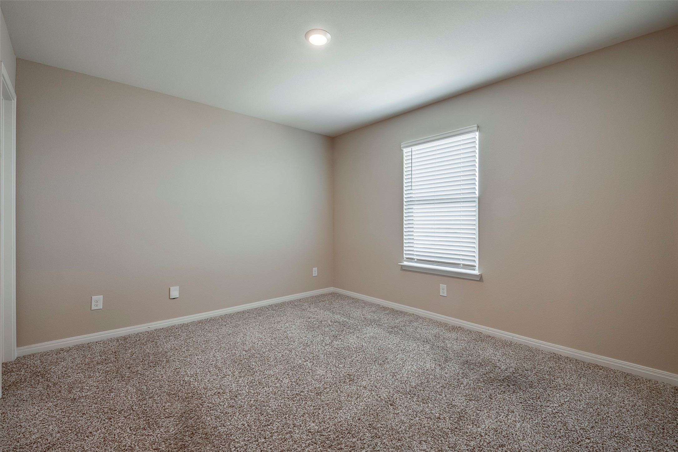 7525 Pleasant Oaks Street Fort Worth TX 76120