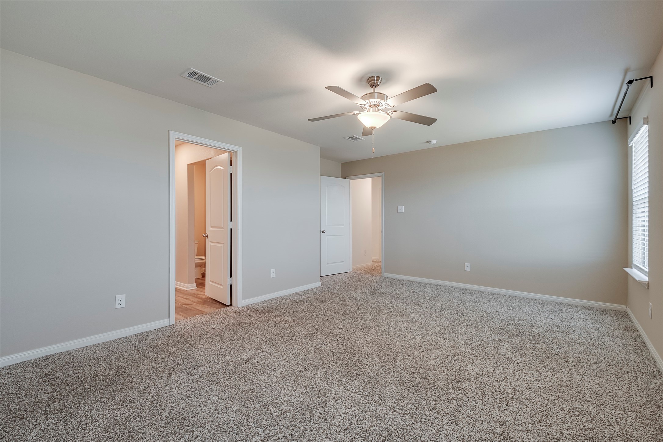7525 Pleasant Oaks Street Fort Worth TX 76120
