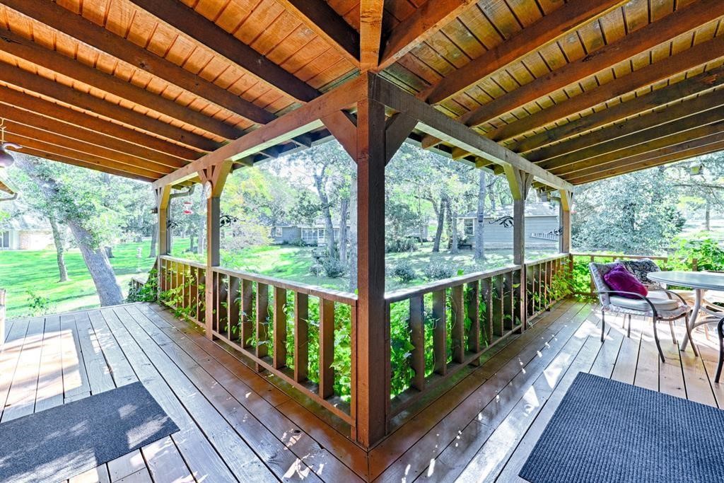 105 Santee Drive Lake Kiowa TX 76240