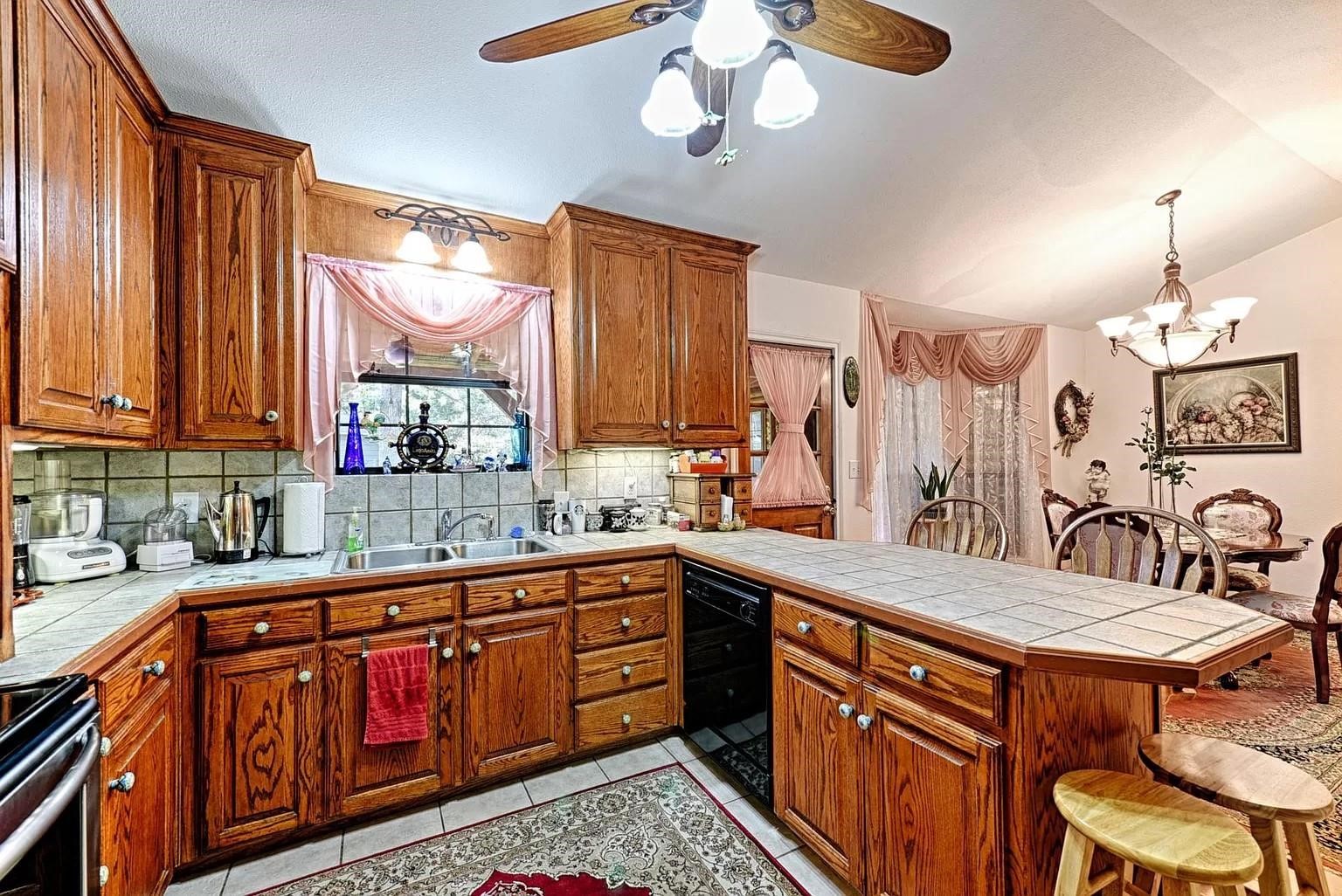 105 Santee Drive Lake Kiowa TX 76240