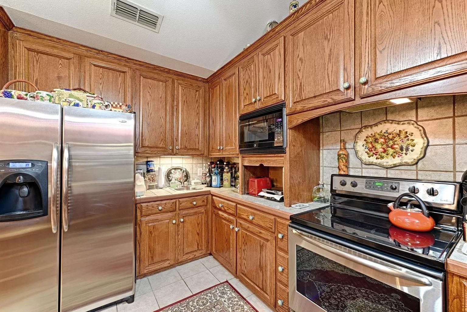 105 Santee Drive Lake Kiowa TX 76240