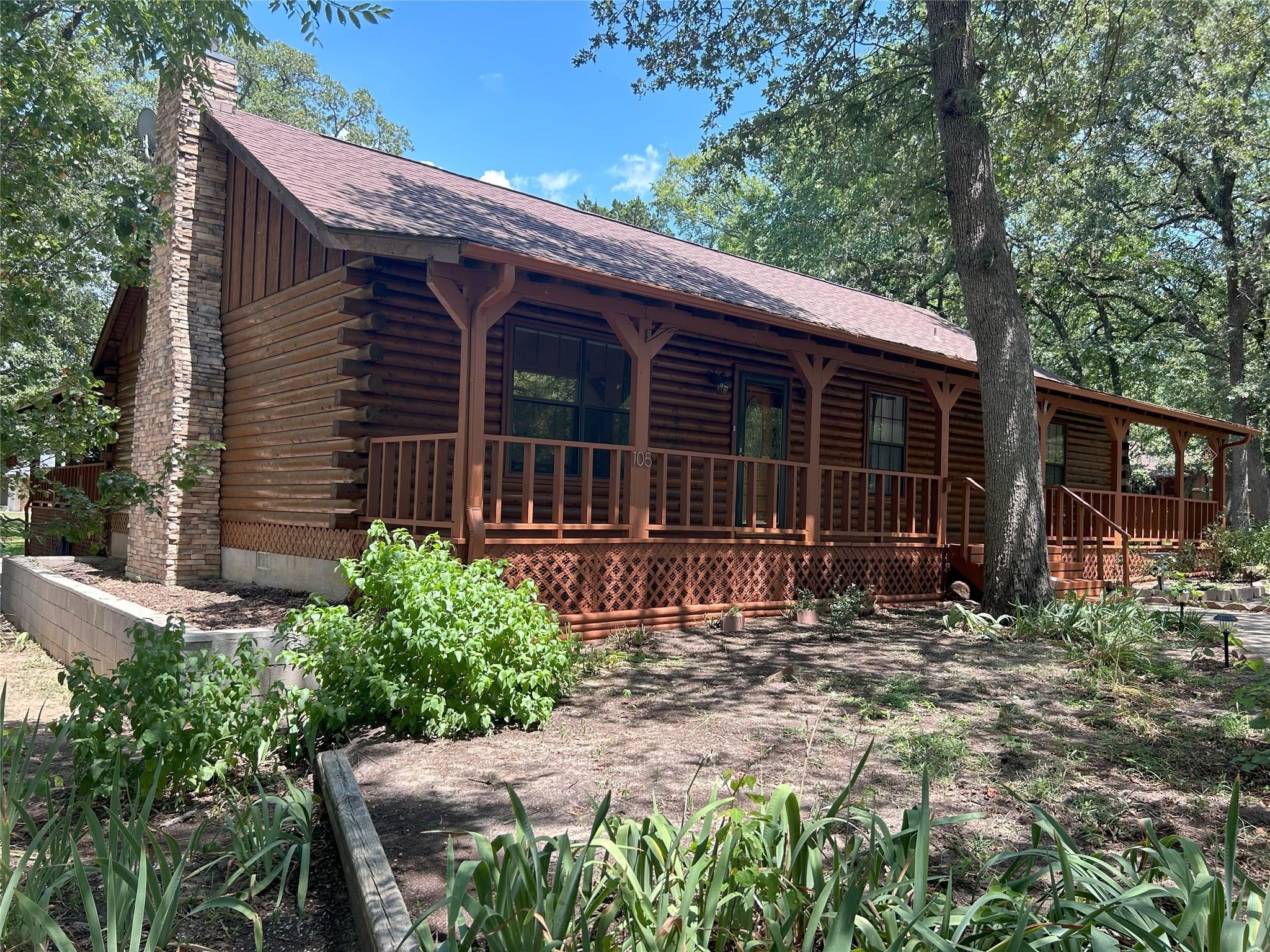 105 Santee Drive Lake Kiowa TX 76240