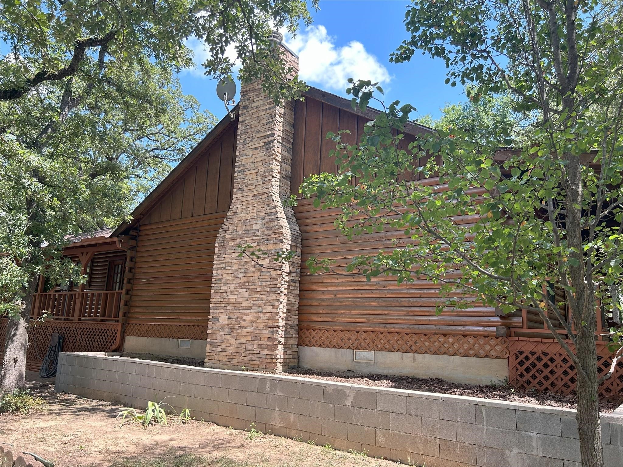 105 Santee Drive Lake Kiowa TX 76240