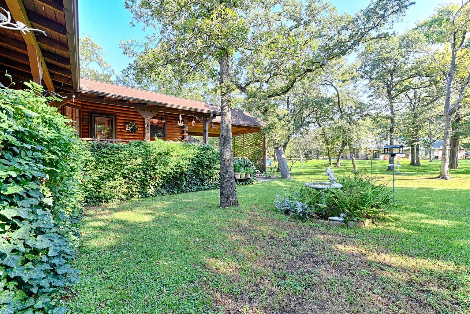 105 Santee Drive Lake Kiowa TX 76240