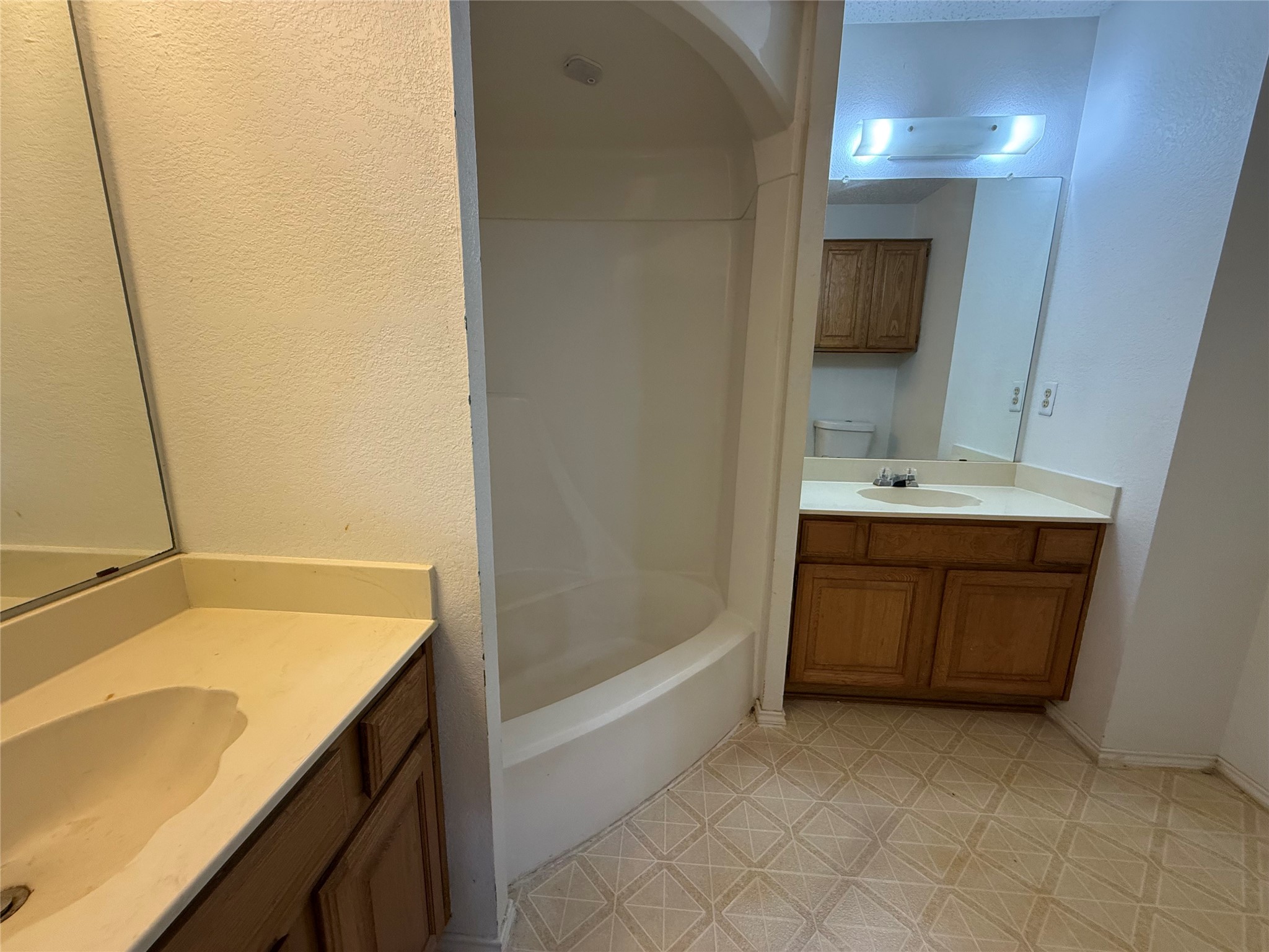 6011 Parkmeadow Drive Arlington TX 76018