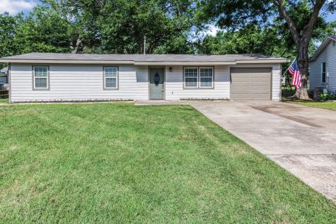 39 Lynn Court Hurst TX 76053