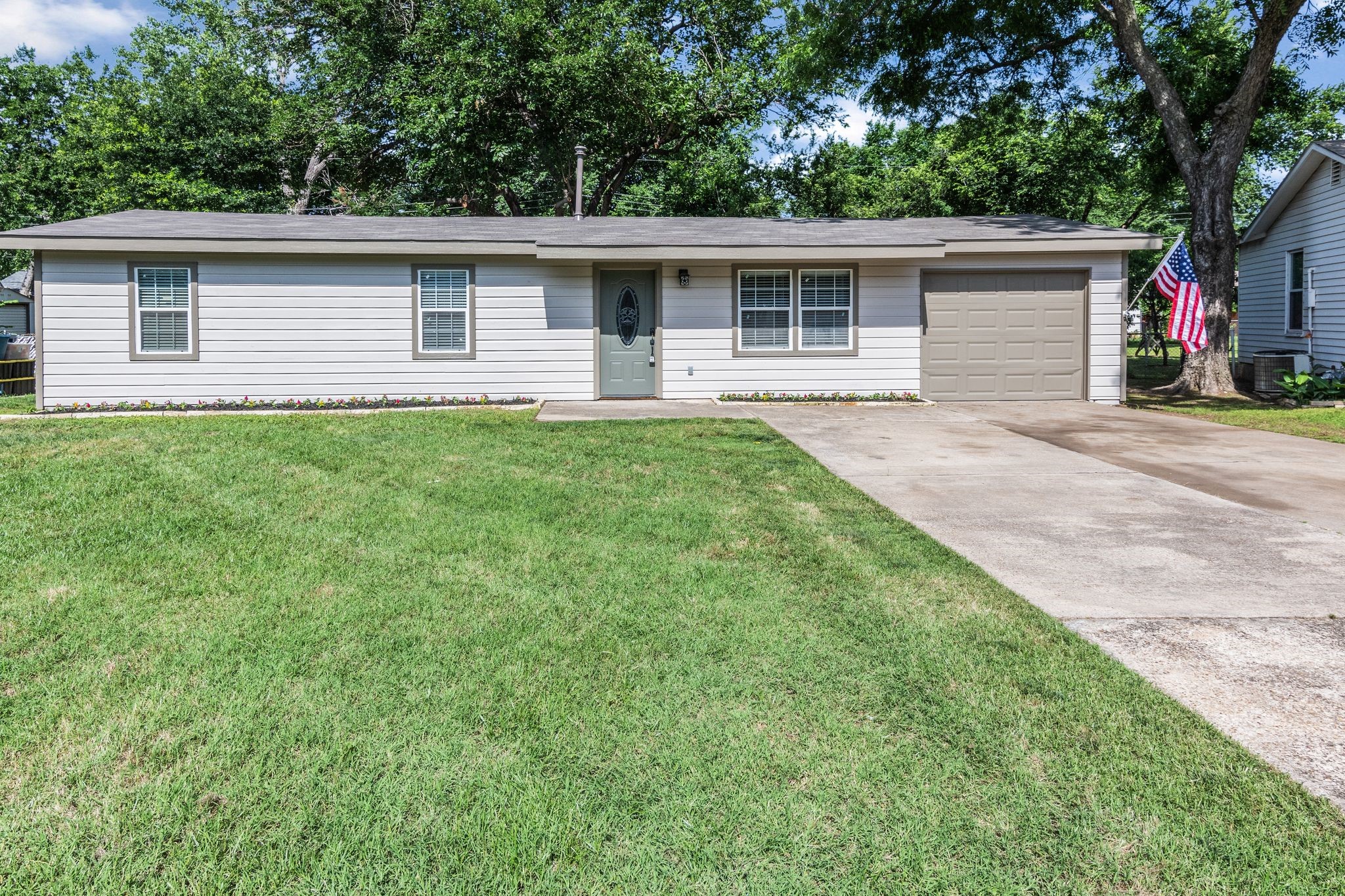 39 Lynn Court Hurst TX 76053