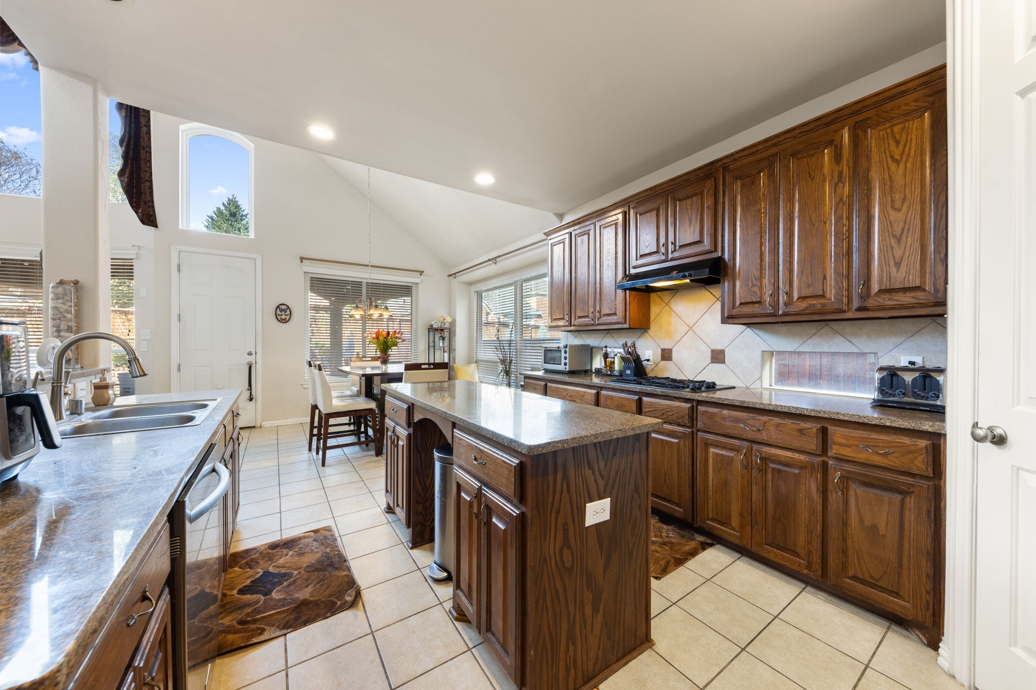 721 Peco Street Lantana TX 76226