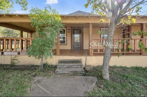 209 W College Avenue Alvarado TX 76009