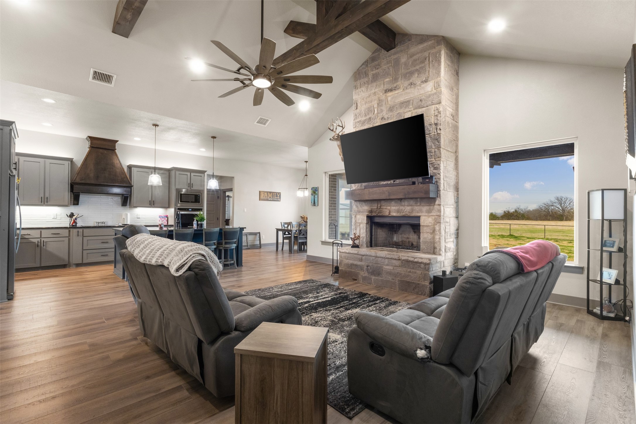 170 Rolling Hills Boulevard Alvord TX 76225